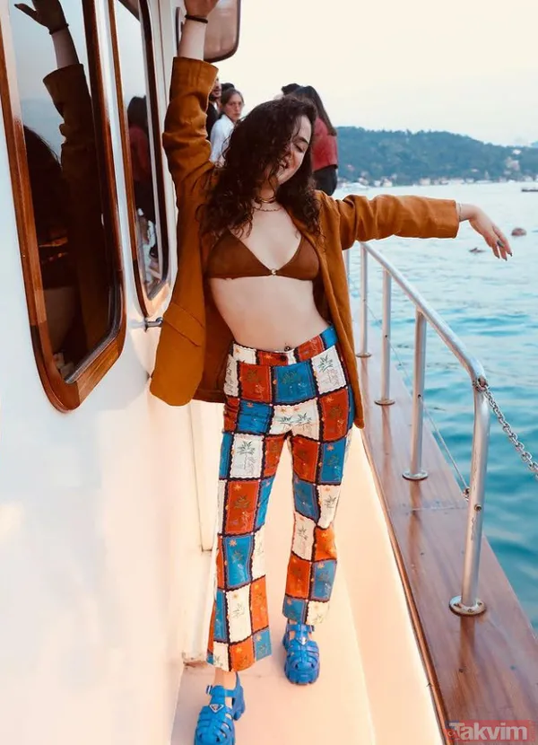 Aslı Bekiroğlu gömleğini açtı iç çamaşırıyla poz verdi! Cinsel içerikli görüntüleri ifşa olmuş Barış Akarsu için söylemleri topa tutulmuştu - 7