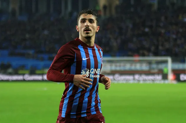 Trabzonspor'un genç yıldızı Abdülkadir Ömür'den imalı paylaşım