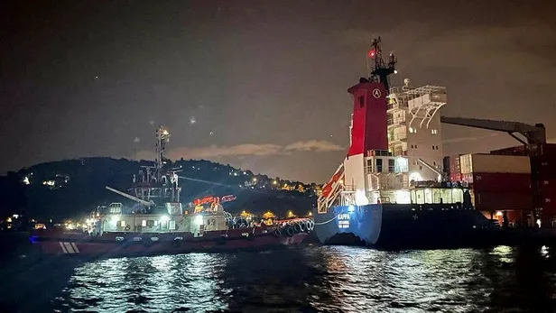 istanbul-bogazi-147-metrelik-geminin-arizasi-nedeniyle-gecici-olarak-gemi-trafigine-kapatildi-1668810595947.jpeg Kandili açıklarında arıza yapan gemi nedeniyle gemi trafiğine kapatılan İstanbul Boğazı tekrar gemi trafiğine açıldı-2