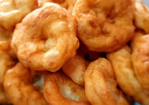 sofralar-paylastikca-bereketlenir-tam-kivaminda-pofuduk-kandil-pisisi-tarifi-1768394718212.png Sofralar paylaştıkça bereketlenir! Tam kıvamında pofuduk kandil pişisi tarifi-4