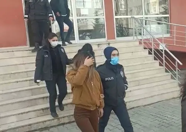 tekirdagda-fuhus-operasyonunda-yabanci-uyruklu-3-kadin-yakalandi-1648191862720.jpg Çerkezköy'de fuhuş operasyonu! Baskınla yakalandılar-3