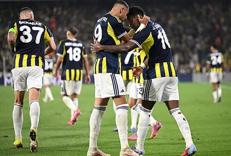 Fenerbahçe'nin Feyenoord zaferini spor yazarları değerlendirdi! "Konsantrasyon" - 6