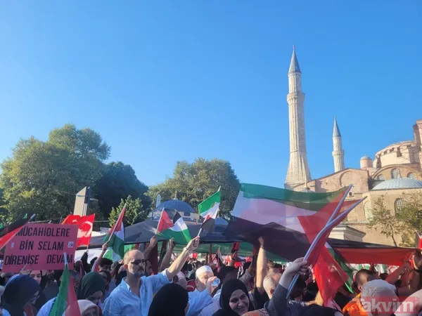 Takvim.com.tr, Ayasofya'da! Binlerce kişi Filistin için meydanlara akın etti | İşte o anlar... - 26