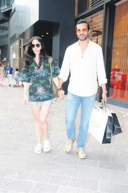 ben-esmer-seviyorum-ama-sarisinlar-denk-geliyor-diyen-ekin-mert-daymaz-adeta-brezilyadan-sevgili-transfer-etti-1653938515704.jpeg ‘Ben esmer seviyorum ama sarışınlar denk geliyor’ diyen Ekin Mert Daymaz adeta Brezilya'dan sevgili transfer etti-5