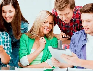 Üniversiteliye 2 bin 425 TL