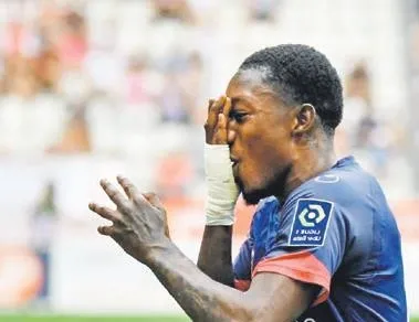 Muhammed Cham transferi bekliyor