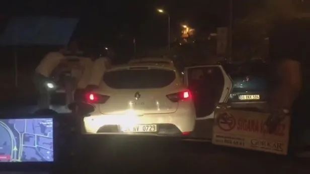 Yine İstanbul! Şişli'de trafikte akılalmaz görüntüler!-3
