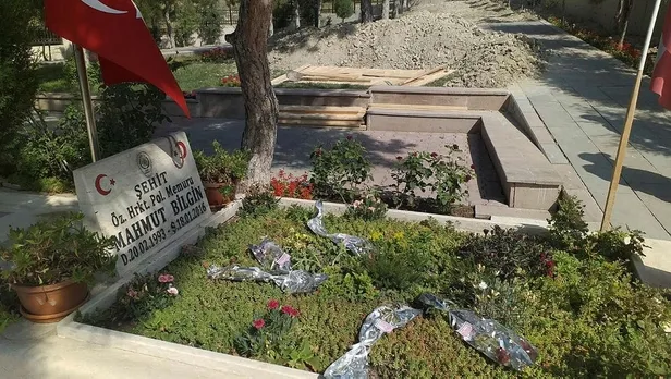 Van'da şehit olan Samet Üstüner'in ilkokuldaki sınıf arkadaşının da 4 yıl önce şehit olduğu ortaya çıktı-4