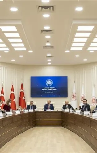 Asgari ücrette 4. toplantı ne zaman saat kaçta? 2022'de asgari ücret ne kadar olacak? Asgari ücrette son durum...