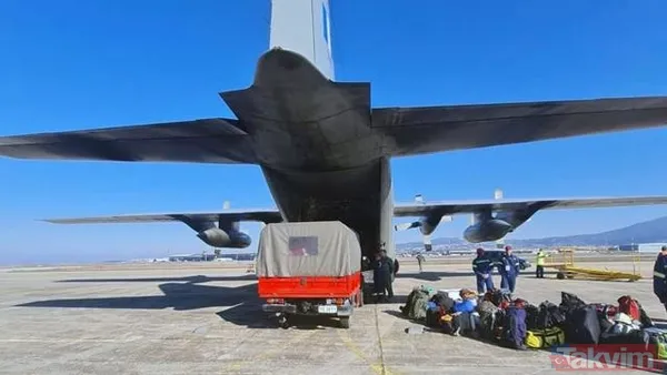 Dünyadan depremzedelere peşpeşe insani yardımlar geliyor! - 9