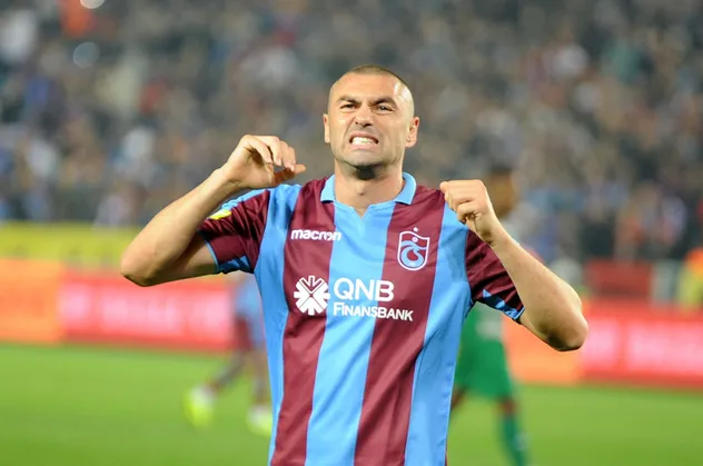 Burak Yılmaz'ın peşine düştüler!