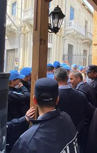 Son dakika: KKTC polisi ile BM askerleri arasında 'sınır kapısı' gerginliği