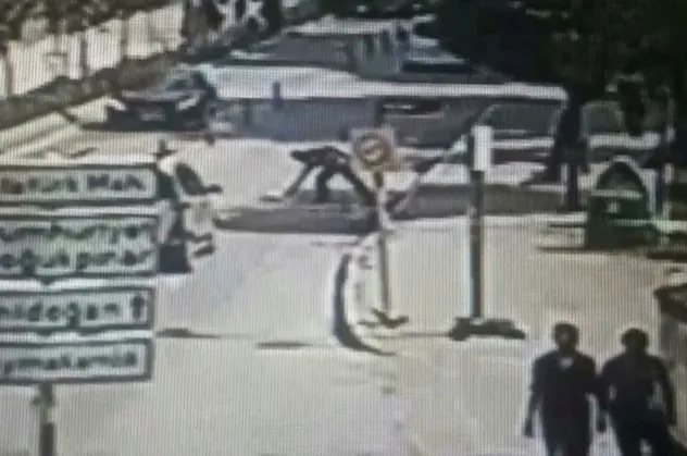 Altın dolu çantayı aracın üzerinde unuttu! İstanbul'da ilginç olay