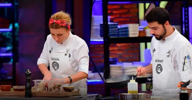 Masterchef 2020'nin ilk finalisti yıldız isim! Üçlü finale kalan ilk yarışmacı o ismi potaya gönderdi...-5