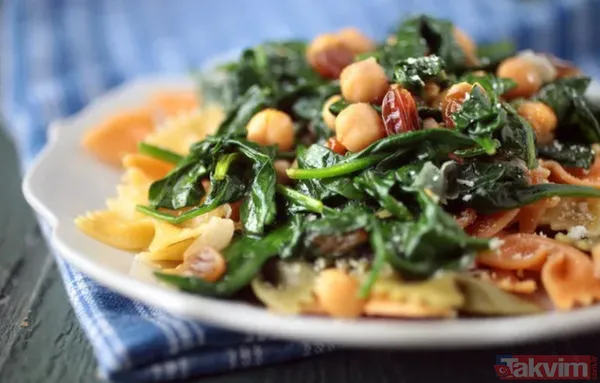 Ispanak: Magnezyum açısından yüksek olduğundan testosteron seviyesini yüzde 24 oranında artırdığı görülmektedir.