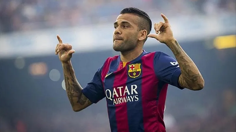 cinsel-saldiri-sucundan-tutuklanan-dani-alves-hakkinda-flas-gelisme-1-milyon-euro-kefalet-odeyerek-hapisten-ci-1711396828859.jpeg Cinsel saldırı suçundan tutuklanan Dani Alves hakkında flaş gelişme! 1 milyon Euro kefalet ödeyerek hapisten çıktı-3