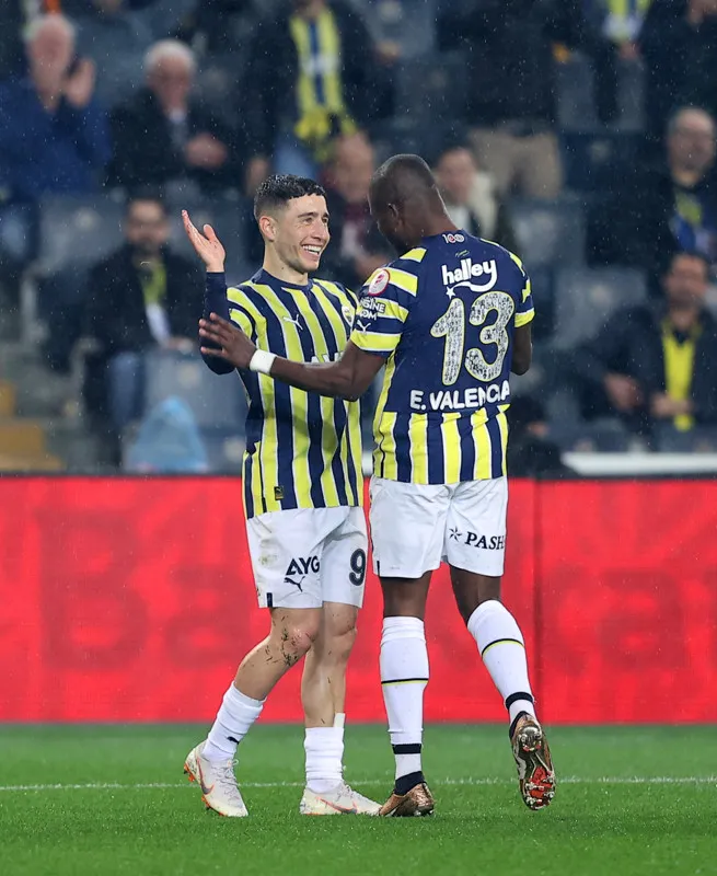 Enner Valencia imzayı attı! Dudak uçuklatan rakam - 8