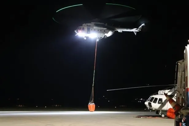 yanginlarla-kesintisiz-mucadele-helikopterler-gece-mesaisinde-1628386494485.jpeg Yangınlarla kesintisiz mücadele! Helikopterler gece mesaisinde...-4