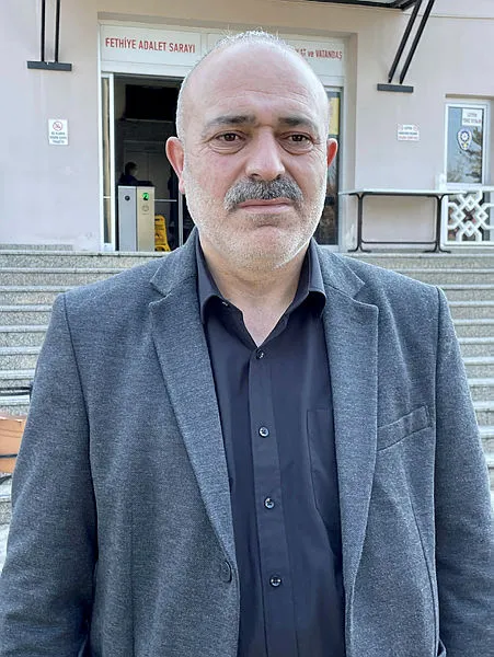 hamile-esi-semra-aysali-ucurumdan-iterek-oldurdugu-iddia-edilen-sanik-hakan-aysal-agirlastirilmis-muebbet-ceza-1644926335313.jpg Hamile eşi Semra Aysal'ı uçurumdan iterek öldürdüğü iddia edilen sanık Hakan Aysal ağırlaştırılmış müebbet cezasına mahkum edildi-5