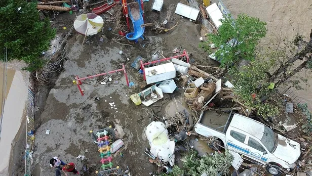 Son dakika: Giresun'daki sel felaketinde hayatını kaybedenlerin sayısı 8'e yükseldi-2