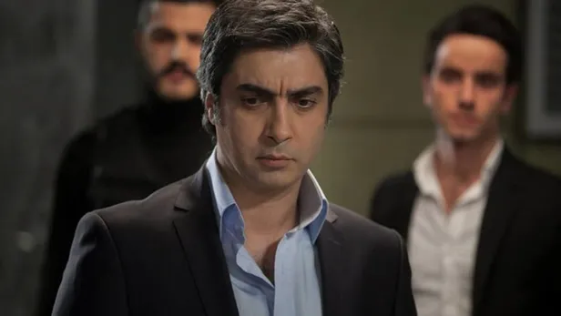 yeni-yilda-kurtlar-vadisi-ve-polat-alemdar-surprizi-vaziyet-alin-kursunlar-havada-gezecek-1609002510718.jpg Yeni yılda Kurtlar Vadisi ve Polat Alemdar sürprizi! Vaziyet alın kurşunlar havada gezecek-7