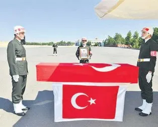 Kahramanlar uğurlandı