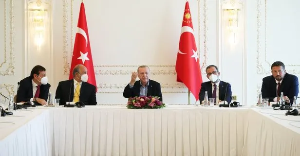 Başkan Recep Tayyip Erdoğan THY Euroleague ve Türkiye Basketbol Ligi şampiyonu Anadolu Efes’i kabul etti