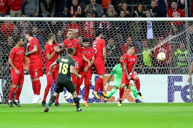 Standard Liege: 2 - Akhisarspor: 1 | MAÇ SONUCU
