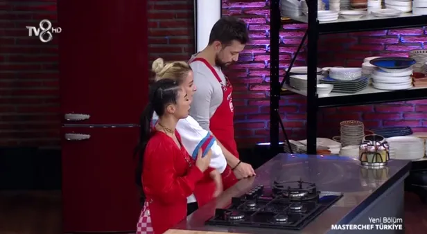 Masterchef Somer Sivrioğlu iç yüzü ifşa etti 'tabaklara şefler el atıyor hile var' Bu iş Acun Ilıcalı'yı aştı 'anlayan anladı'-4