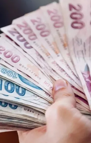 ATM'den anında alın! Halkbank'tan emeklilere müjde geldi: 0 faizli 384 TL taksitle 10.000 TL kredi imkanı!