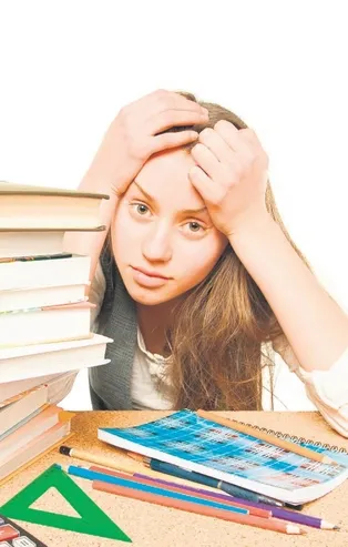 Özel okullarda kitap, yemek ve kıyafete fahiş zammı!