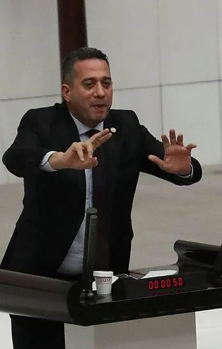 CHP'li vekil Ali Mahir Başarır'dan "Cumhurbaşkanı'na hakaret serbest olsun" teklifi