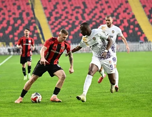 Eyüp’e hayat öpücüğü