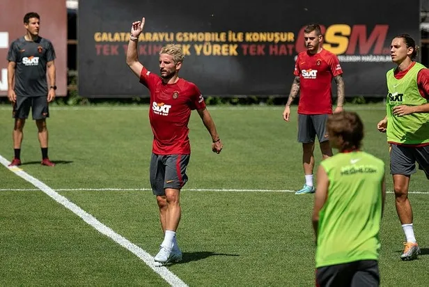 4-buyukler-zarar-dinlemiyor-para-harcamaya-devam-1660128336515.jpeg 4 büyükler zarar dinlemiyor! Para harcamaya devam...-3