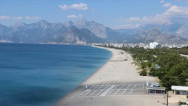 Turizmde Cumhuriyet tarihinin rekoru geliyor! Yıl sonu hedefi belli oldu: 47 milyon turist, 37 milyar dolar gelir-5