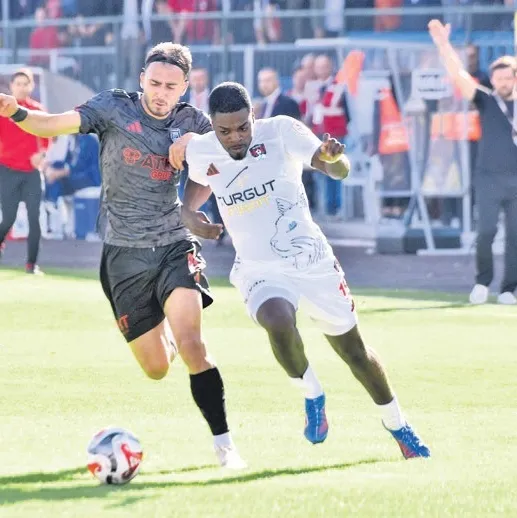 Pendik puanı 85’te kurtardı