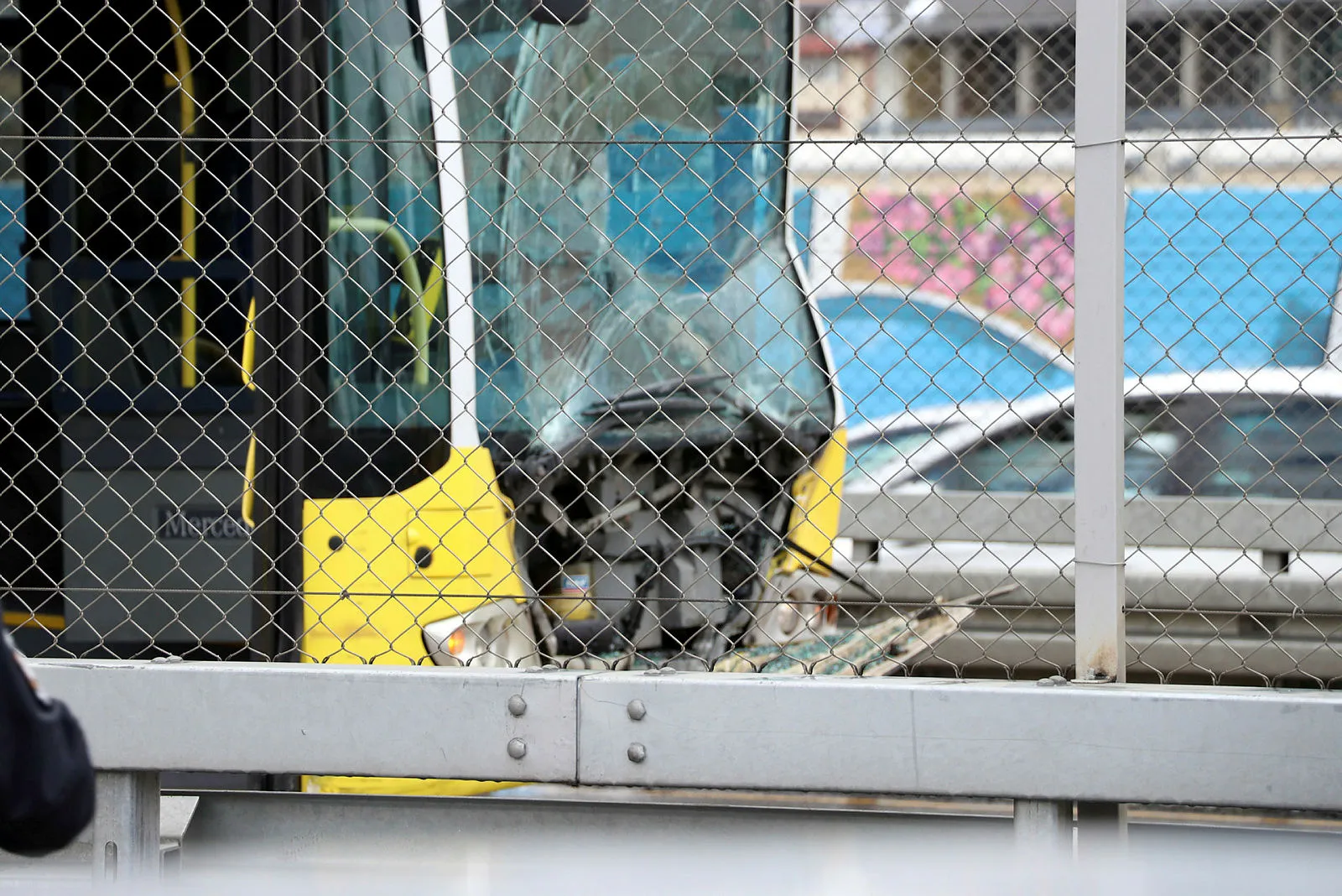 Okmeydanı'nda 2 metrobüs çarpıştı - 5