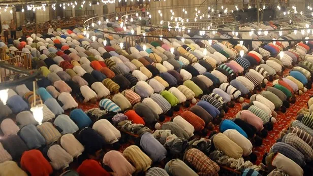 Cuma namazı nasıl kılınır, kaç rekat? Cuma namazının hükmü nedir? Diyanet Cuma namazı kılınışı-1