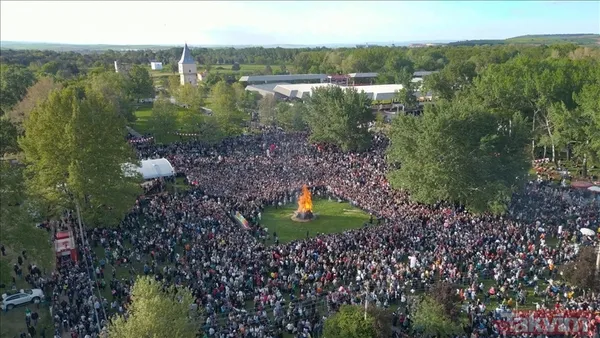 "Doğanın Uyanışı, Gönüllerin Huzuru... Hıdırellez'in Tüm Dileklerinizi Kabul Etsin! 🍃💖 #Yenibaşlangıçlar #Hıdırellez2025" Hıdırellez'in Getirdiği Bereket,...