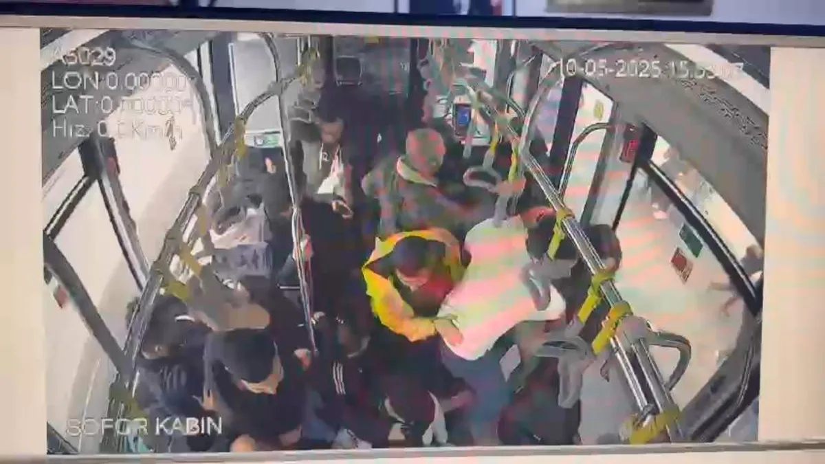 Beylikdüzü'ndeki metrobüs kazasından yeni görüntüler! Yaralıların son durumu nasıl? | Ebru Heper'in ailesinden tepki