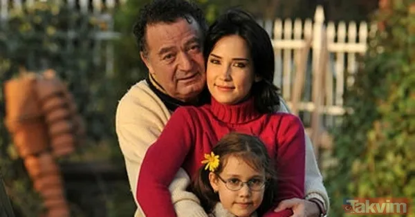 Kayahan’ın kızı Aslı Gönül Açar büyüdü genç kız oldu! Güzelliğiyle annesi İpek Açar’ı solladı son halini gören hayran kaldı - 14