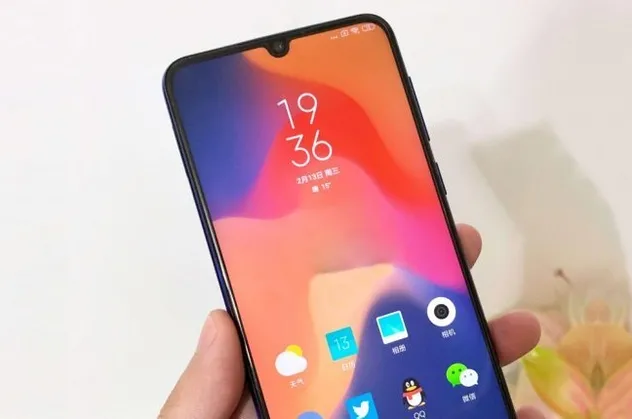 Xiaomi Mi 9 özellikleri ve fiyatı nedir?