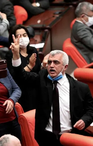 HDP'li PKK destekçisi Ömer Faruk Gergerlioğlu 10 güne teslim olmazsa yakalanacak!