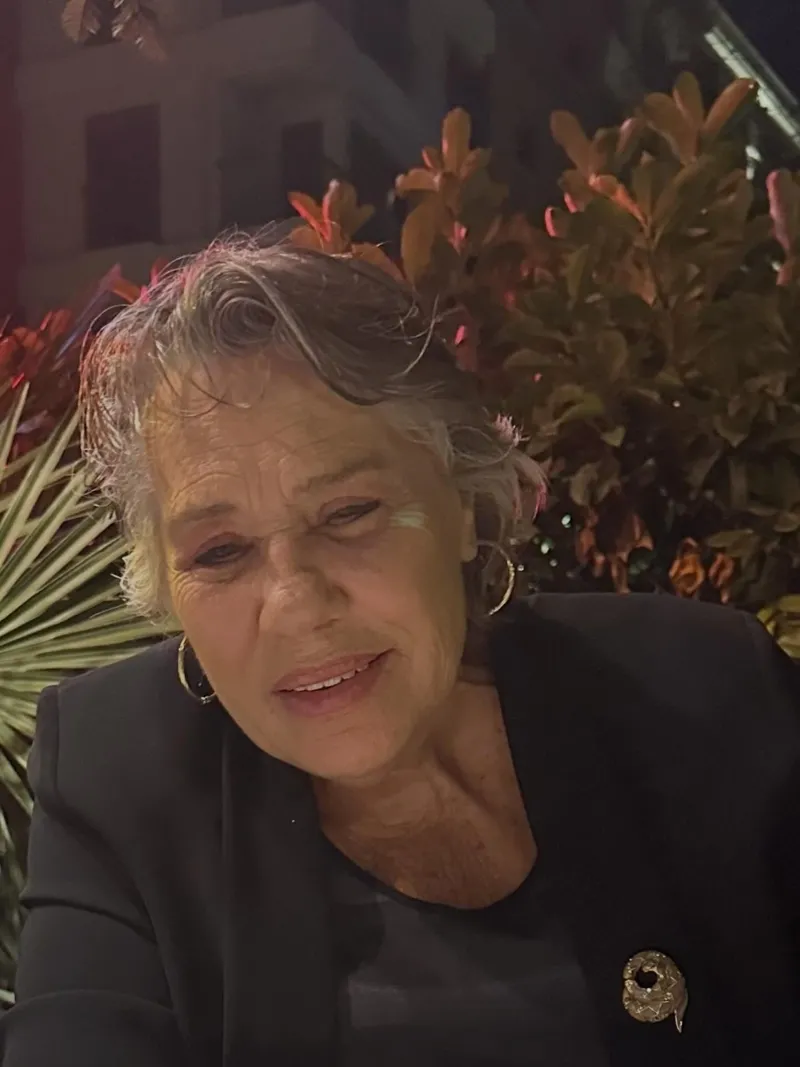 isil-yucesoydan-takipcisinin-olumsuz-yorumuna-zarif-yanit-1767688533735.jpg Işıl Yücesoy’dan takipçisinin olumsuz yorumuna zarif yanıt-6