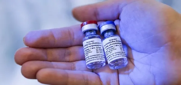 Son dakika: Rusya'nın koronavirüs aşısı Sputnik V denemelerinde şok! Aşı yapılan 20 kişi...-2