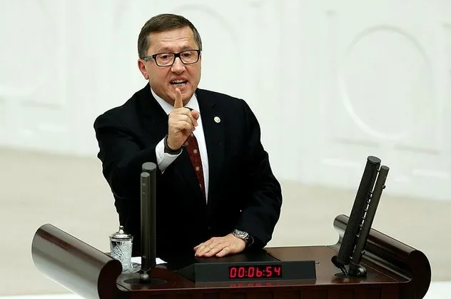İyi Partili vekil Lütfü Türkkan'dan şehit babasıyla ilgili skandal sözler: "Bu sarıklı arkadaş kim?"
