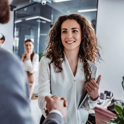 KPSS’siz memur alımı başvuruları başladı: 4 ilde uzman personel ve programcı alınacak!