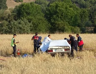 Yanan otomobilde can verdi