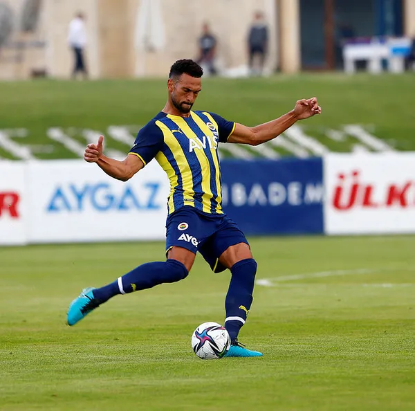 fenerbahcede-ayrilik-zamani-novak-ve-caulker-1657701232400.jpg Fenerbahçe'de ayrılık zamanı! Novak ve Caulker-4
