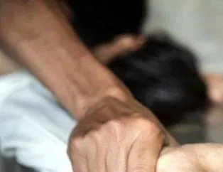 Üvey baba tecavüzü mü? 17 yaşındaki kız...